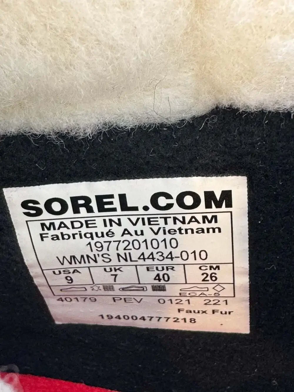 Sorel Out N About III Conquest Waterproof Boots Black White Women 9 NL4434-010